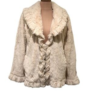 Damselle Faux Fur Coat Size Small Beige Cream Ruffle Shawl Collar